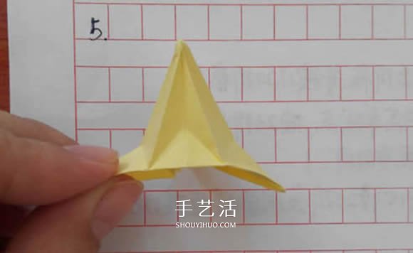 五瓣佐藤玫瑰折法图解 怎么折佐藤玫瑰花步骤 -  www.shouyihuo.com