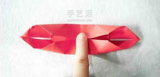 体型最大的蝴蝶 美丽凤尾蝶的折纸方法图解 -  www.shouyihuo.com