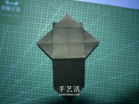 折一只国宝出来！可爱大熊猫的折纸方法图解 -  www.shouyihuo.com