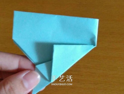 风车盒子怎么折图解教程 方形风车礼盒的折法 -  www.shouyihuo.com