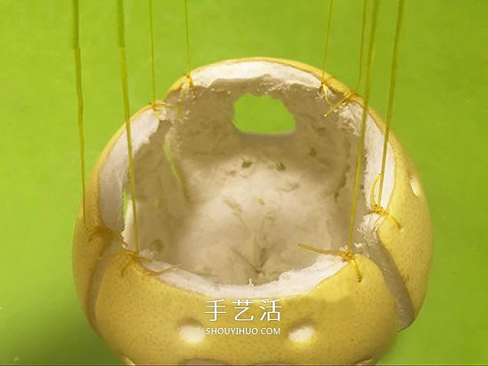 创意柚子皮灯笼的做法 如何用柚子皮做灯笼 -  www.shouyihuo.com