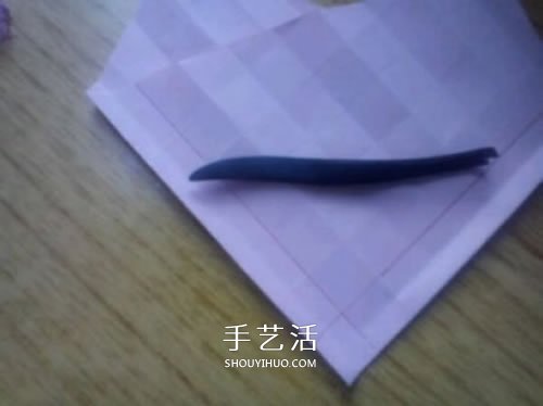 AP玫瑰折纸方法图解 漂亮花型玫瑰怎么折图解 -  www.shouyihuo.com