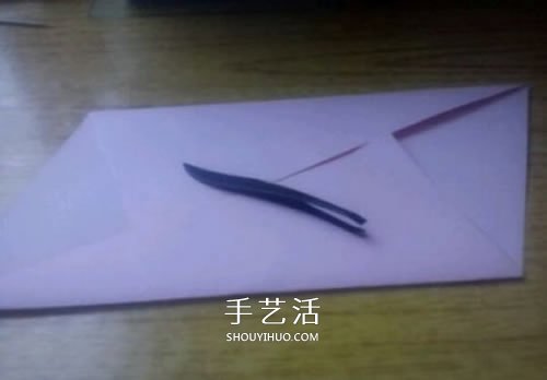 AP玫瑰折纸方法图解 漂亮花型玫瑰怎么折图解 -  www.shouyihuo.com