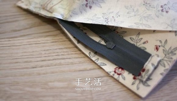 自制方形化妆包的方法 手工化妆包制作教程 -  www.shouyihuo.com