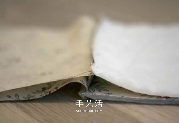 自制方形化妆包的方法 手工化妆包制作教程 -  www.shouyihuo.com