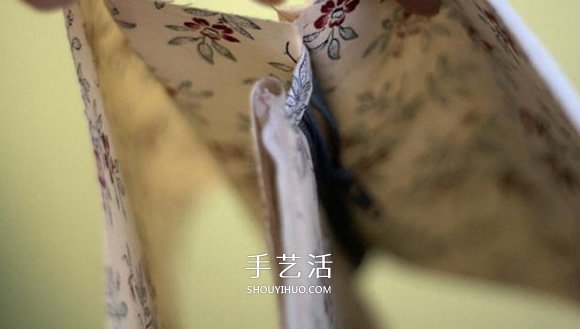自制方形化妆包的方法 手工化妆包制作教程 -  www.shouyihuo.com