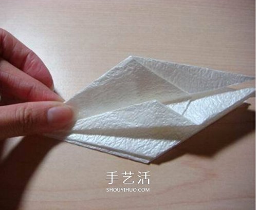 寓意百年好合！ 美丽纸百合花的折叠方法图解 -  www.shouyihuo.com