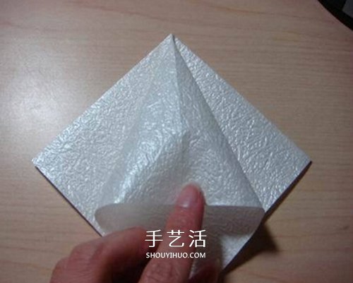 寓意百年好合！ 美丽纸百合花的折叠方法图解 -  www.shouyihuo.com
