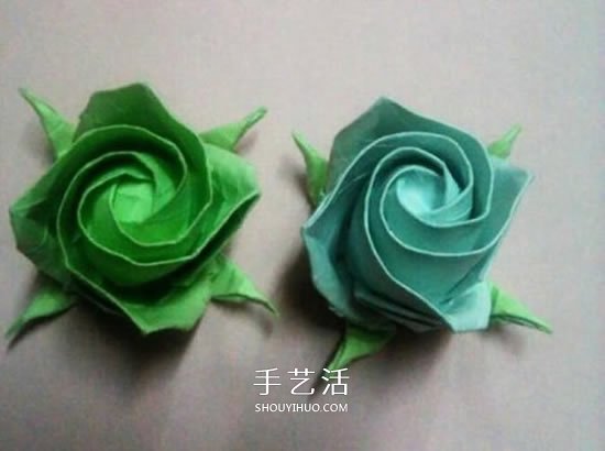 一张纸折玫瑰花的图解教程 连花萼也一起折出 -  www.shouyihuo.com
