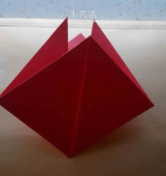 儿童简单折纸盒教程 鼎形纸盒的折法图解 -  www.shouyihuo.com
