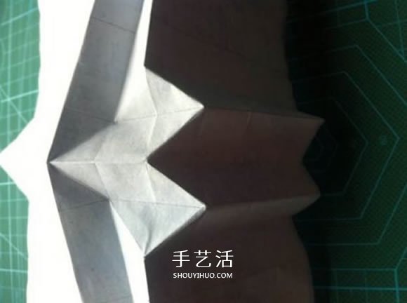 谷田尚之的折纸教程 可爱纸巾盒的折法图解 -  www.shouyihuo.com