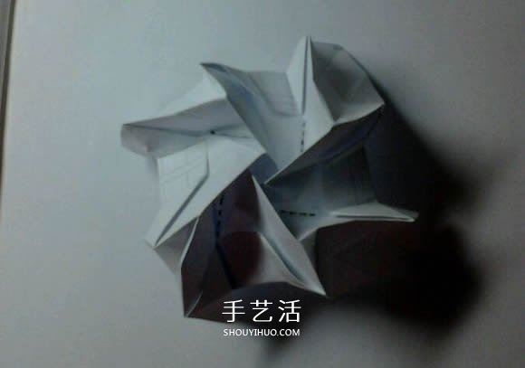 福山玫瑰改造而来 漂亮四角玫瑰花的折法图解 -  www.shouyihuo.com