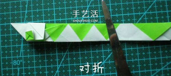 可爱小虫子！简单卡通毛毛虫的折法图解教程 -  www.shouyihuo.com