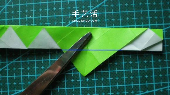 可爱小虫子！简单卡通毛毛虫的折法图解教程 -  www.shouyihuo.com
