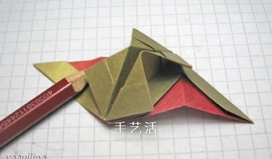 冬天的美丽折纸手工 立体雪花花球的折法图解 -  www.shouyihuo.com