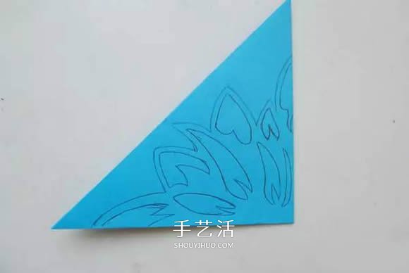 怎么剪纸窗花的教程 四角剪纸大图案窗花图解 -  www.shouyihuo.com