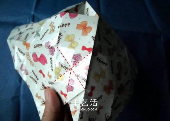 八面玲珑绣球礼盒折法 折纸绣球礼品盒的方法 -  www.shouyihuo.com