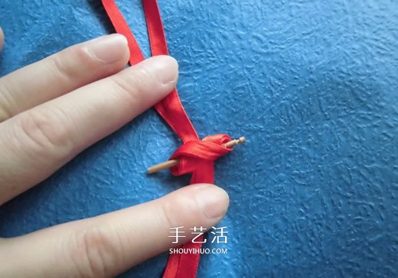 八面玲珑绣球礼盒折法 折纸绣球礼品盒的方法 -  www.shouyihuo.com