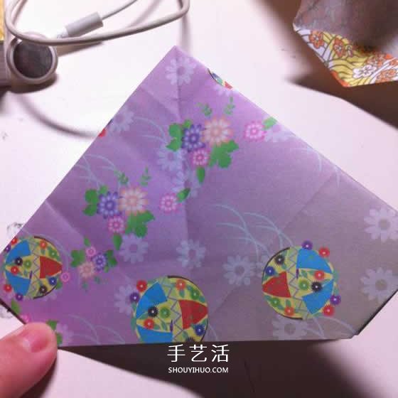 微型月季花的折纸教程 漂亮钻石玫瑰怎么折图解 -  www.shouyihuo.com