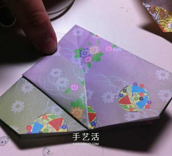 微型月季花的折纸教程 漂亮钻石玫瑰怎么折图解 -  www.shouyihuo.com