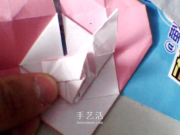 情人节爱心折纸 带翅膀心心相印的折法图解 -  www.shouyihuo.com