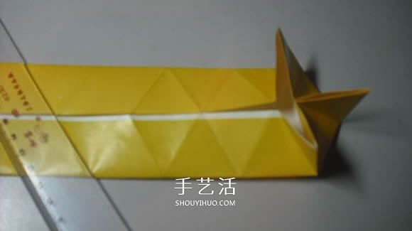纸币勋章怎么折图解 手工折纸勋章的方法 -  www.shouyihuo.com