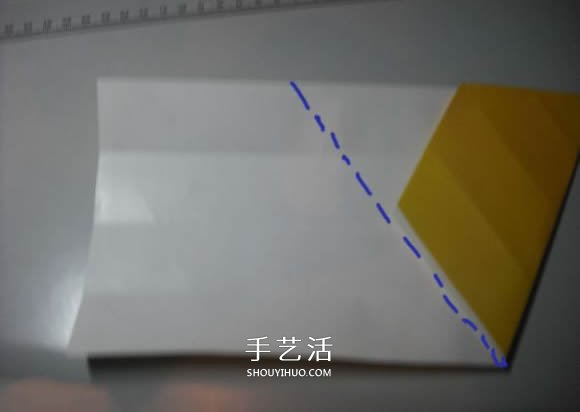 纸币勋章怎么折图解 手工折纸勋章的方法 -  www.shouyihuo.com