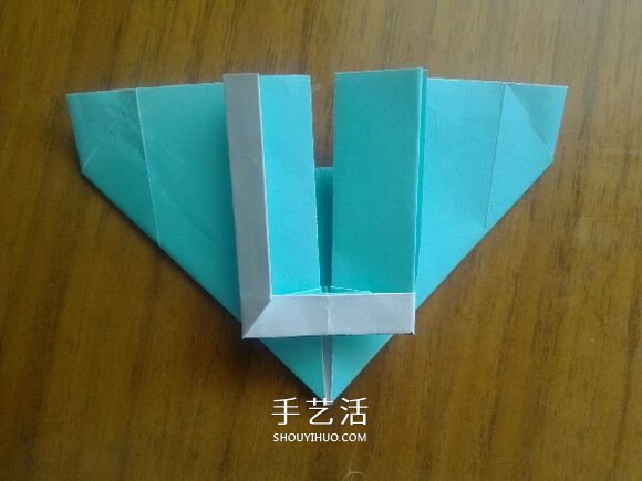 LOVE U字母心的折法 情人节表白爱心折纸图解 -  www.shouyihuo.com