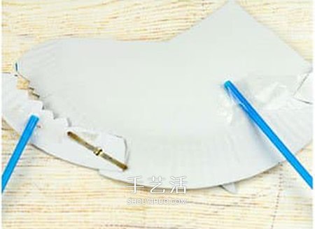 纸餐盘废物利用 嘴巴可以动的鲨鱼玩具小制作 -  www.shouyihuo.com