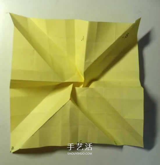 原创微微玫瑰的折法 详细折纸玫瑰花过程步骤 -  www.shouyihuo.com