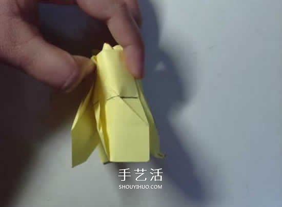 原创微微玫瑰的折法 详细折纸玫瑰花过程步骤 -  www.shouyihuo.com