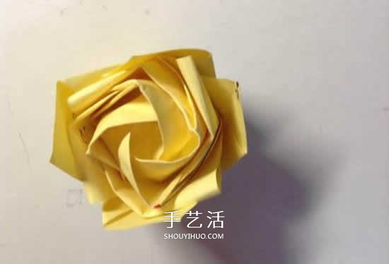 原创微微玫瑰的折法 详细折纸玫瑰花过程步骤 -  www.shouyihuo.com