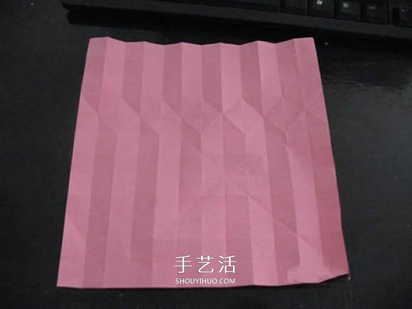 赠送初恋的小礼物！折纸蔷薇戒指的折法图解 -  www.shouyihuo.com