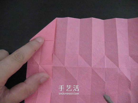 赠送初恋的小礼物！折纸蔷薇戒指的折法图解 -  www.shouyihuo.com