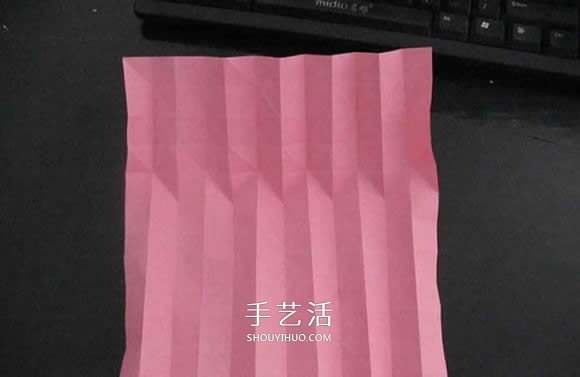 赠送初恋的小礼物！折纸蔷薇戒指的折法图解 -  www.shouyihuo.com