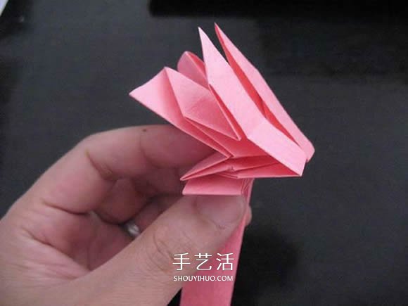 赠送初恋的小礼物！折纸蔷薇戒指的折法图解 -  www.shouyihuo.com