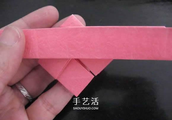 赠送初恋的小礼物！折纸蔷薇戒指的折法图解 -  www.shouyihuo.com