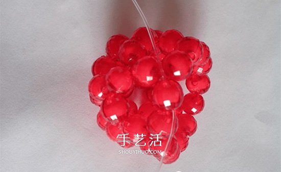 情人节串珠玫瑰花DIY 用串珠做红玫瑰的方法 -  www.shouyihuo.com