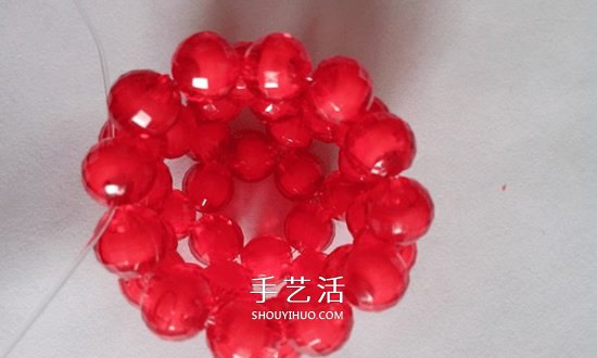 情人节串珠玫瑰花DIY 用串珠做红玫瑰的方法 -  www.shouyihuo.com