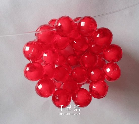情人节串珠玫瑰花DIY 用串珠做红玫瑰的方法 -  www.shouyihuo.com