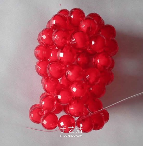 情人节串珠玫瑰花DIY 用串珠做红玫瑰的方法 -  www.shouyihuo.com