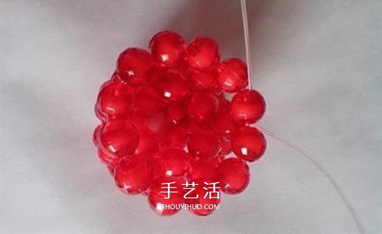 情人节串珠玫瑰花DIY 用串珠做红玫瑰的方法 -  www.shouyihuo.com
