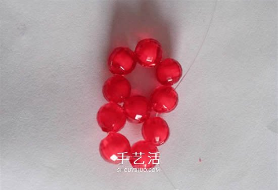 情人节串珠玫瑰花DIY 用串珠做红玫瑰的方法 -  www.shouyihuo.com