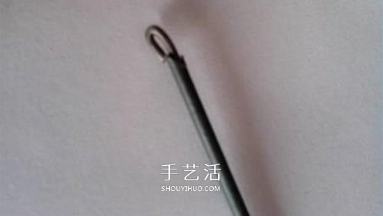 情人节串珠玫瑰花DIY 用串珠做红玫瑰的方法 -  www.shouyihuo.com