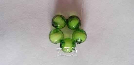 情人节串珠玫瑰花DIY 用串珠做红玫瑰的方法 -  www.shouyihuo.com