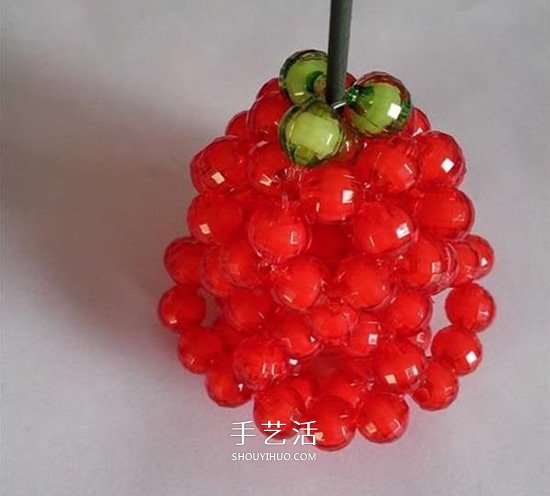 情人节串珠玫瑰花DIY 用串珠做红玫瑰的方法 -  www.shouyihuo.com