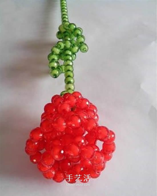情人节串珠玫瑰花DIY 用串珠做红玫瑰的方法 -  www.shouyihuo.com