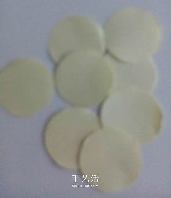 简单纸花怎么做图解 组合式花朵的制作方法 -  www.shouyihuo.com