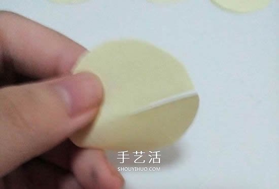 简单纸花怎么做图解 组合式花朵的制作方法 -  www.shouyihuo.com
