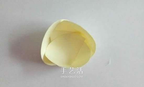 简单纸花怎么做图解 组合式花朵的制作方法 -  www.shouyihuo.com